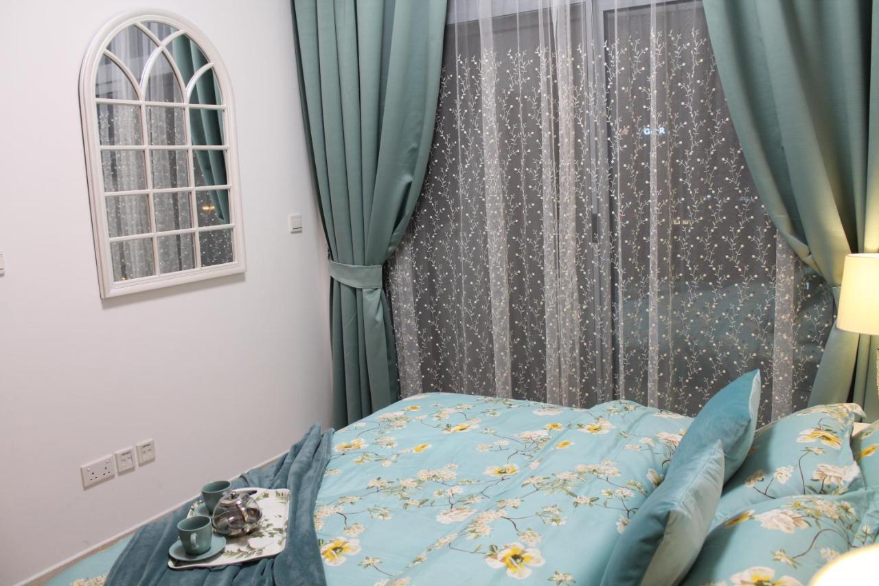 דובאי Newly Furnished One Bedroom Apartment Next To Metro & Beach In Marina Residence מראה חיצוני תמונה